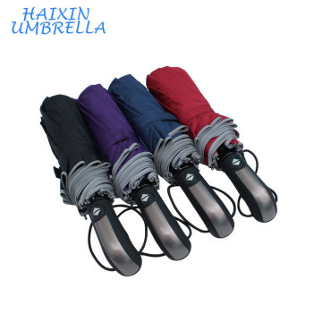 Wind-beständiger kompakter roter automatischer windundurchlässiger sicherer teleskopischer Streifen-Falten-Regenschirm der Männer mit Logo-Drucken